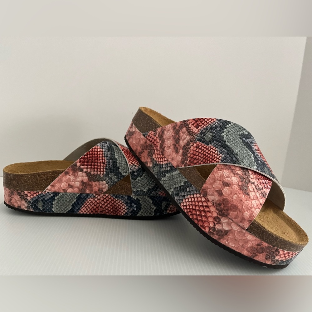 Free People Sidelines Flatform Candy Snake Sandals Size EU 39- NWOT - Picture 9 of 13